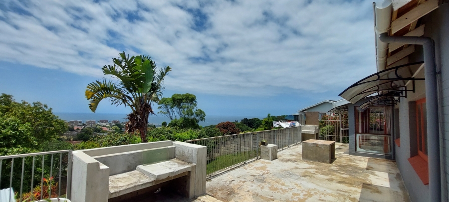 4 Bedroom Property for Sale in Manaba Beach KwaZulu-Natal