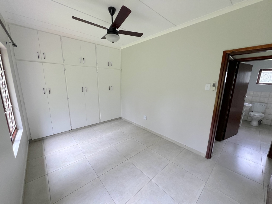 To Let 3 Bedroom Property for Rent in Shelly Beach KwaZulu-Natal