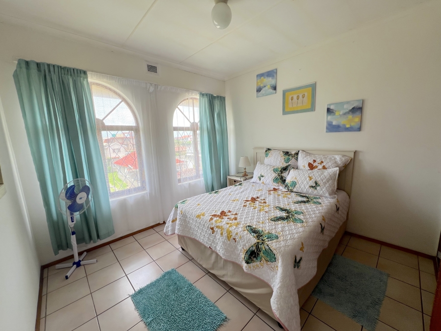 To Let 2 Bedroom Property for Rent in St Michaels On Sea KwaZulu-Natal