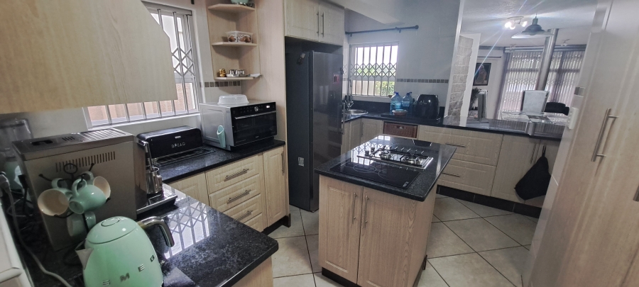 4 Bedroom Property for Sale in Meer En See KwaZulu-Natal