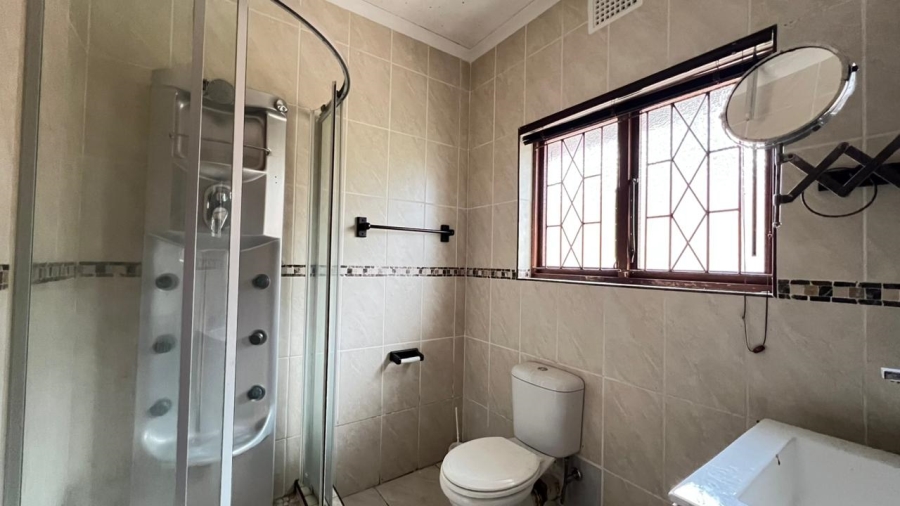 4 Bedroom Property for Sale in Oslo Beach KwaZulu-Natal