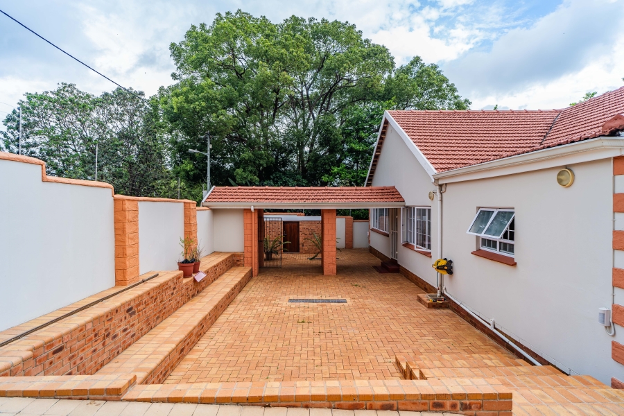 4 Bedroom Property for Sale in Glenmore KwaZulu-Natal