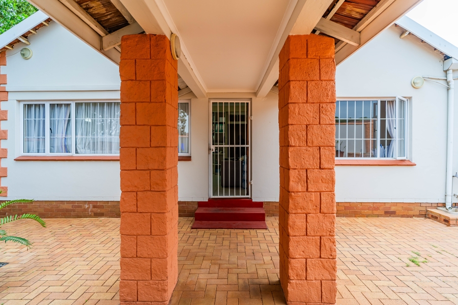 4 Bedroom Property for Sale in Glenmore KwaZulu-Natal