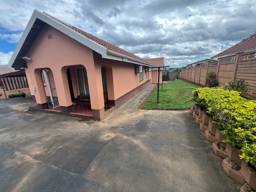 4 Bedroom Property for Sale in Orient Heights KwaZulu-Natal