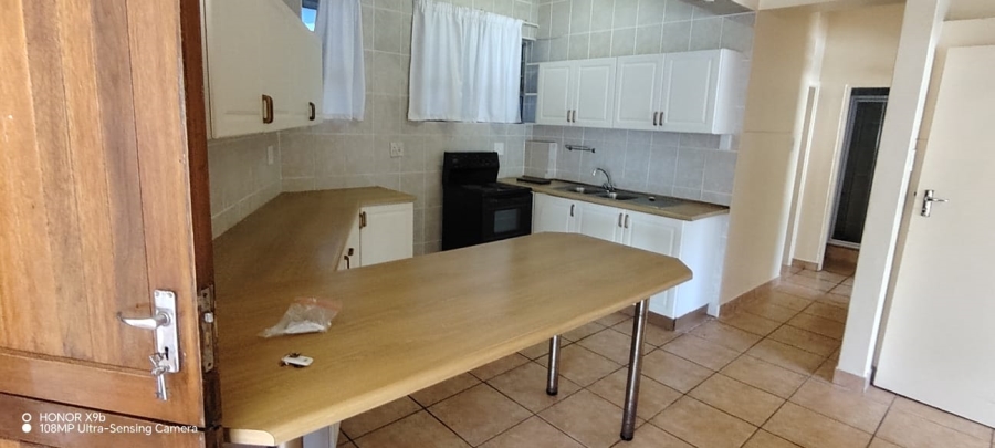 To Let 2 Bedroom Property for Rent in Margate KwaZulu-Natal