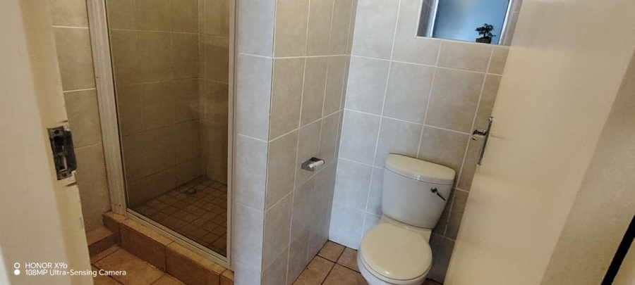 To Let 2 Bedroom Property for Rent in Margate KwaZulu-Natal