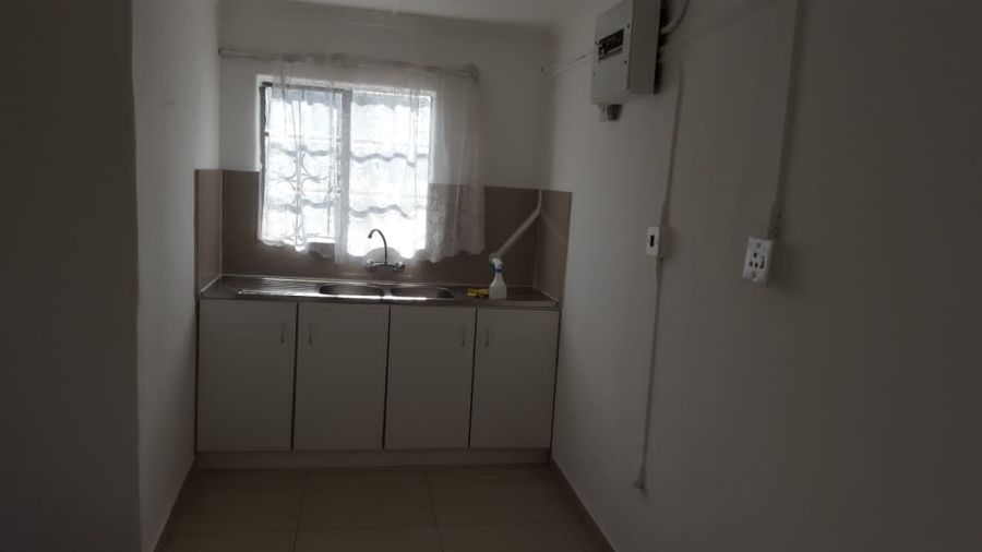 To Let 2 Bedroom Property for Rent in Bluff KwaZulu-Natal