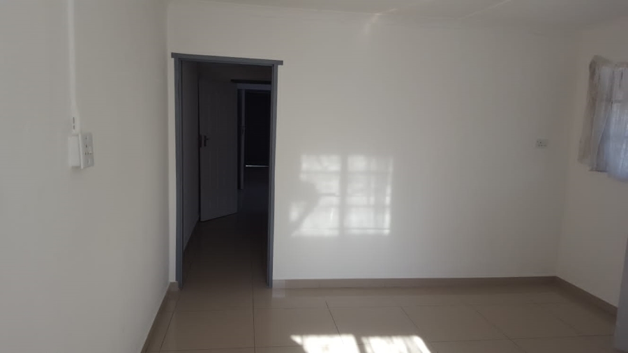 To Let 2 Bedroom Property for Rent in Bluff KwaZulu-Natal