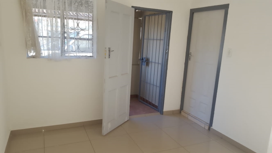 To Let 2 Bedroom Property for Rent in Bluff KwaZulu-Natal