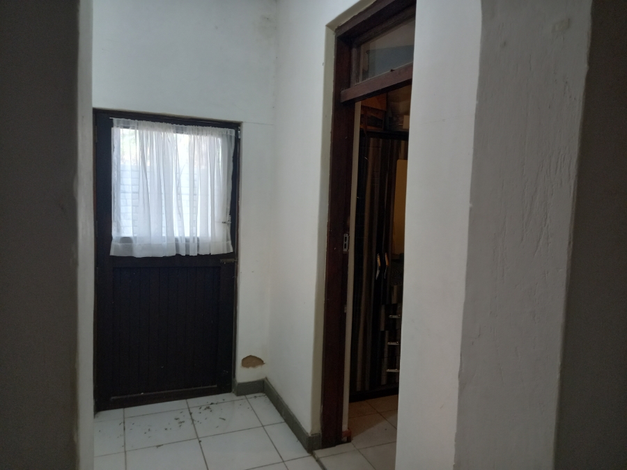 To Let 3 Bedroom Property for Rent in Hibberdene KwaZulu-Natal