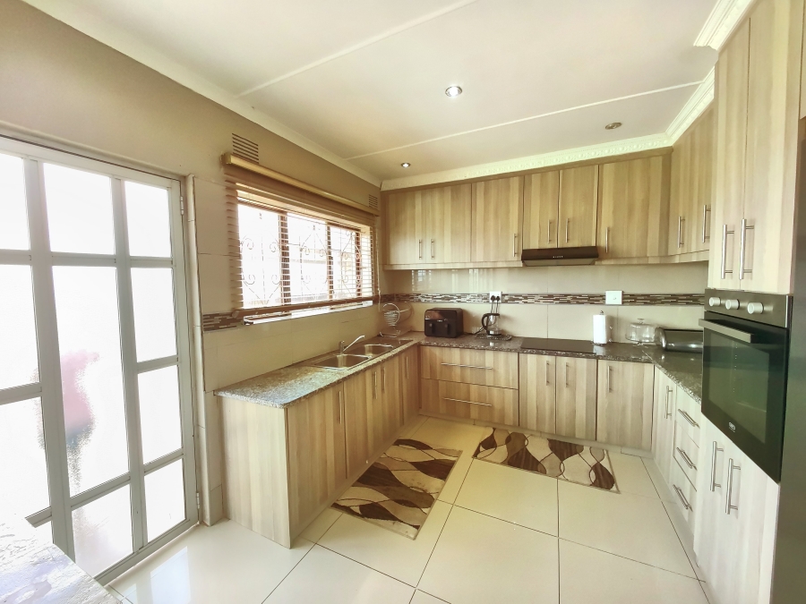 3 Bedroom Property for Sale in Newlands East KwaZulu-Natal