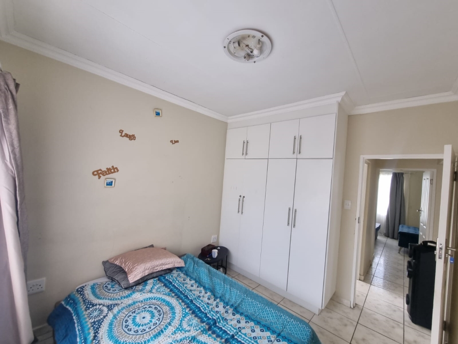 2 Bedroom Property for Sale in Manaba Beach KwaZulu-Natal