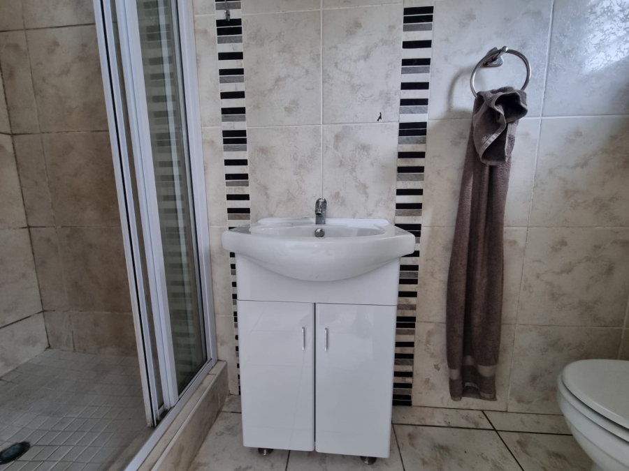 2 Bedroom Property for Sale in Manaba Beach KwaZulu-Natal