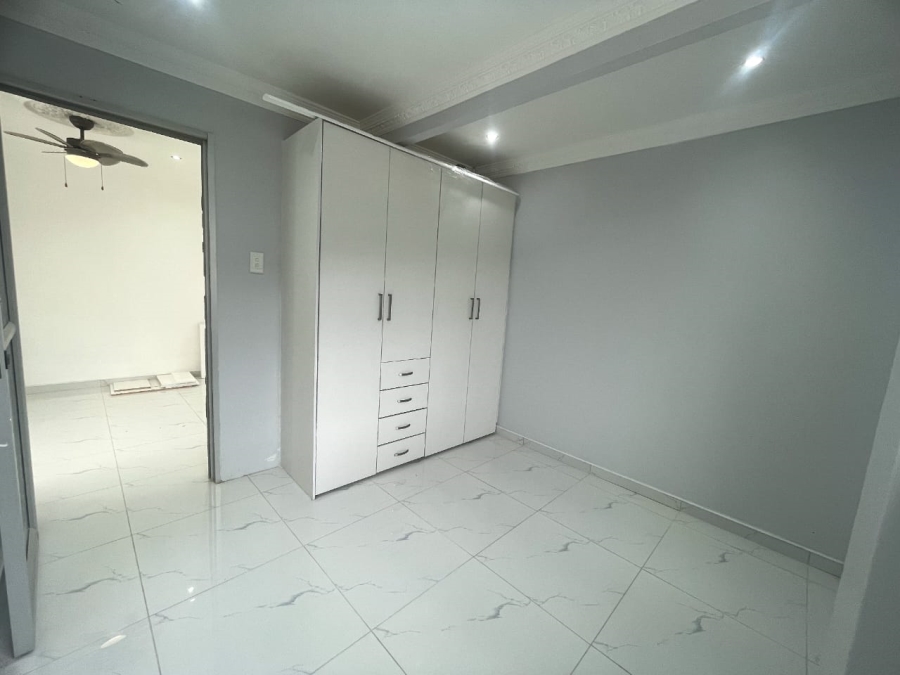 To Let 1 Bedroom Property for Rent in Greyville KwaZulu-Natal