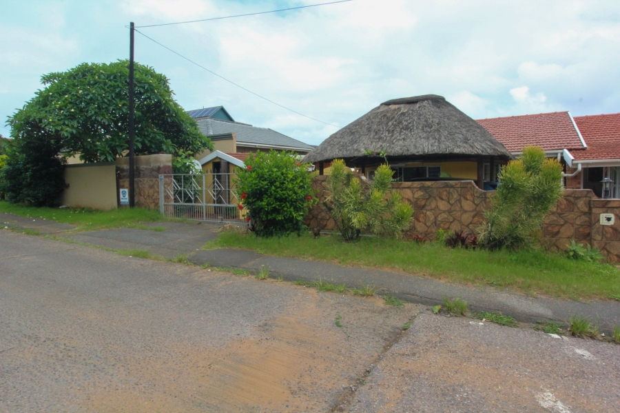 3 Bedroom Property for Sale in Brighton Beach KwaZulu-Natal