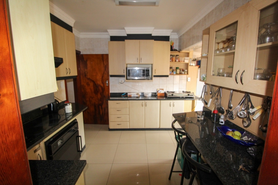 3 Bedroom Property for Sale in Brighton Beach KwaZulu-Natal