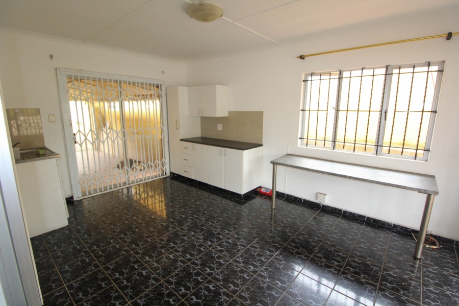 3 Bedroom Property for Sale in Brighton Beach KwaZulu-Natal