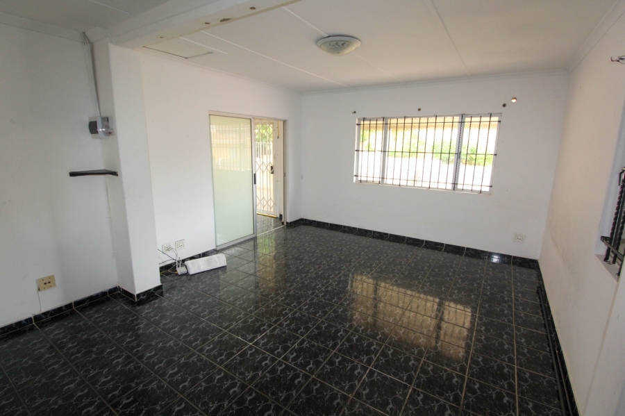 3 Bedroom Property for Sale in Brighton Beach KwaZulu-Natal