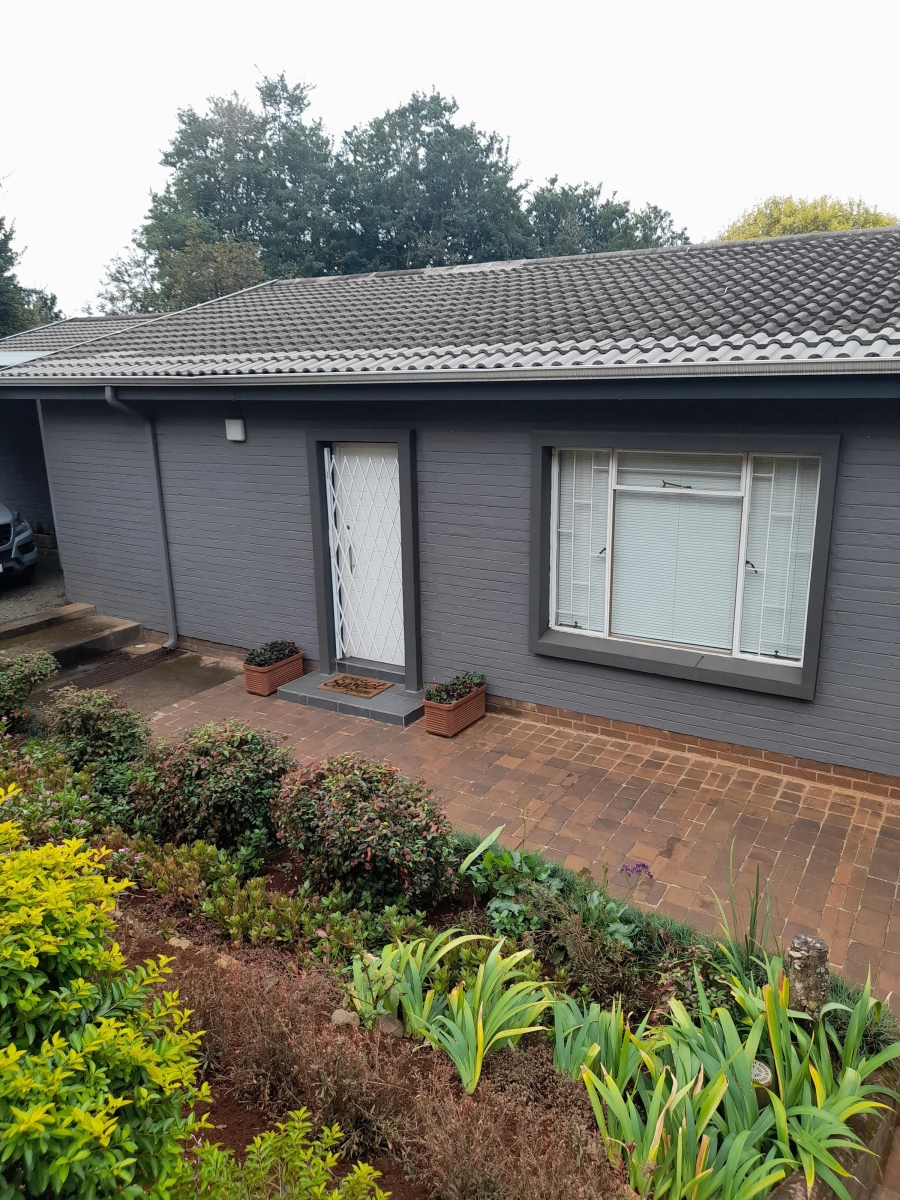 To Let 2 Bedroom Property for Rent in Athlone KwaZulu-Natal