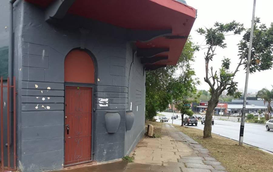 Commercial Property for Sale in Scottsville KwaZulu-Natal