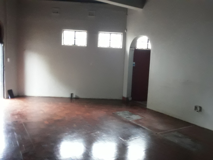 Commercial Property for Sale in Scottsville KwaZulu-Natal