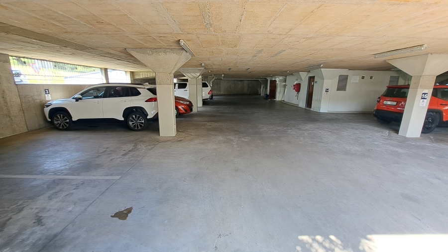 To Let commercial Property for Rent in Mzingazi Golf Estate KwaZulu-Natal