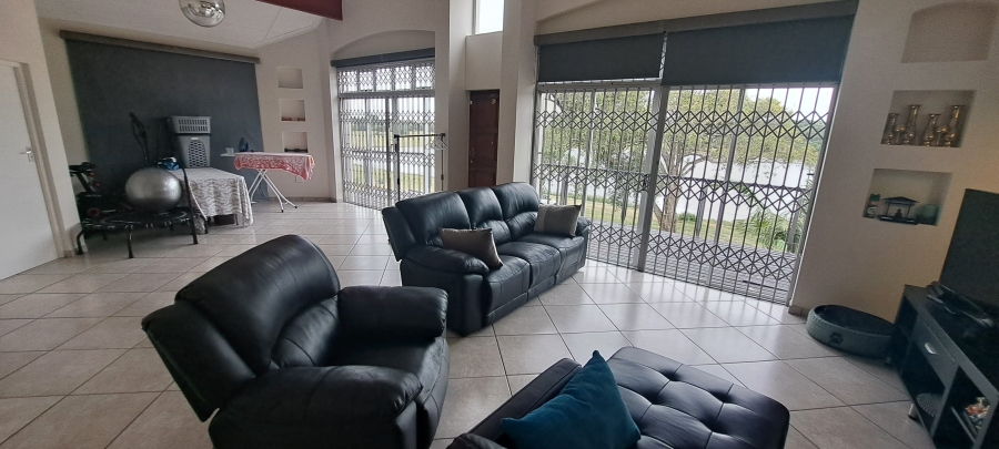 4 Bedroom Property for Sale in Meer En See KwaZulu-Natal