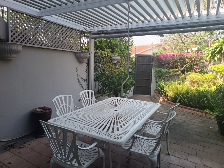 To Let 2 Bedroom Property for Rent in Umhlanga KwaZulu-Natal