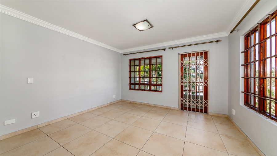 2 Bedroom Property for Sale in Umhlanga KwaZulu-Natal