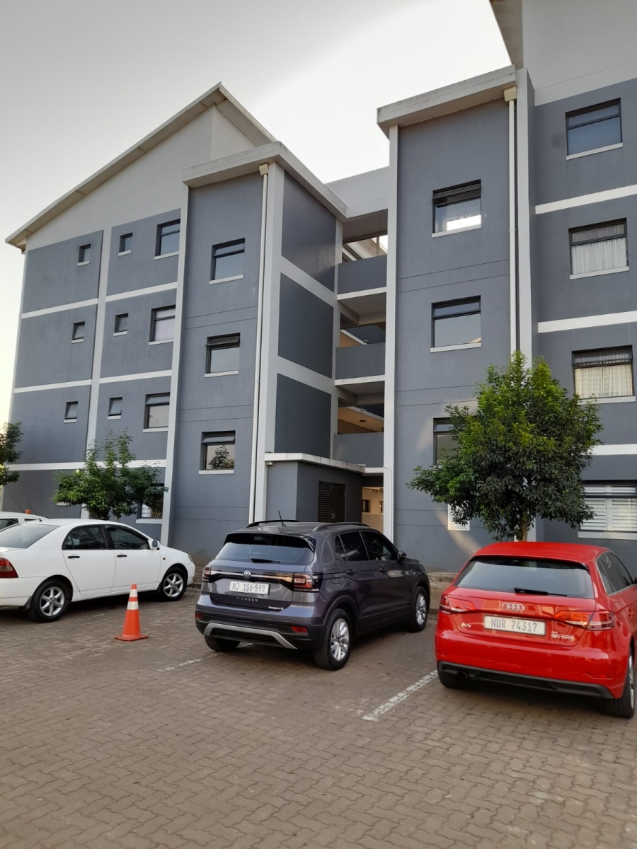 2 Bedroom Property for Sale in Waterways KwaZulu-Natal