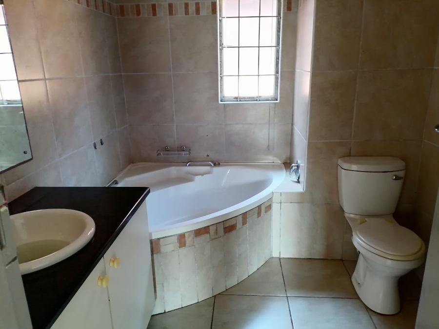 4 Bedroom Property for Sale in Meer En See KwaZulu-Natal