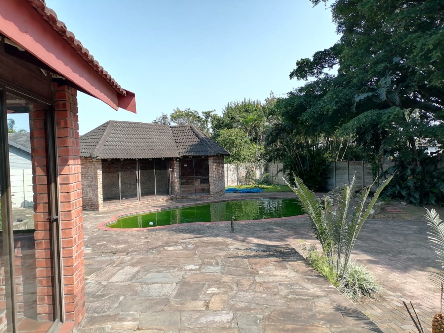 4 Bedroom Property for Sale in Meer En See KwaZulu-Natal