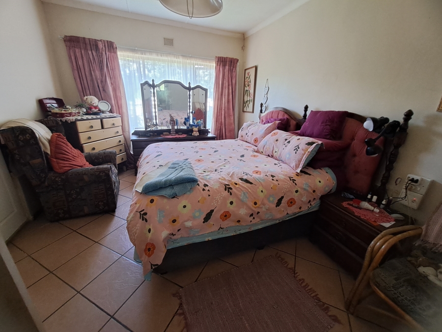 3 Bedroom Property for Sale in Lawrence Rocks KwaZulu-Natal