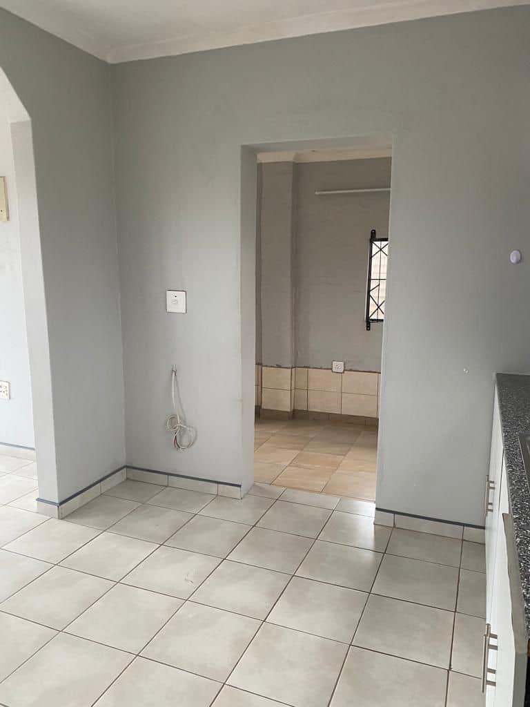 To Let 1 Bedroom Property for Rent in Bluff KwaZulu-Natal