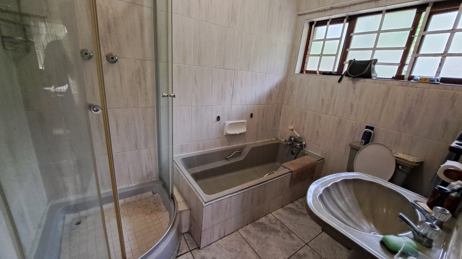 4 Bedroom Property for Sale in Meer En See KwaZulu-Natal