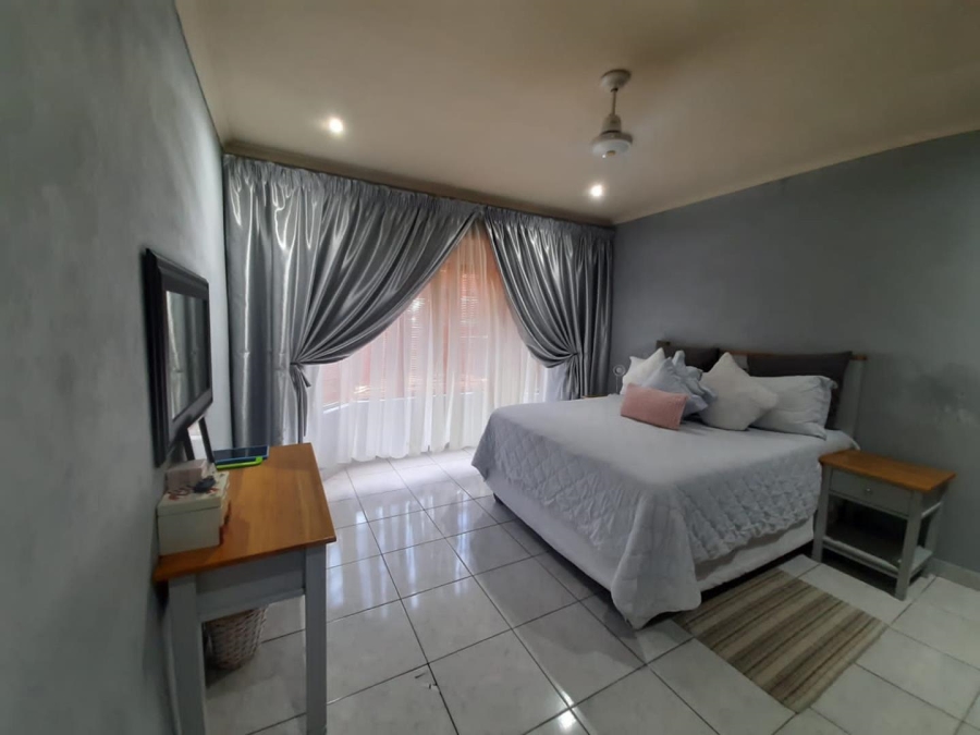 2 Bedroom Property for Sale in Margate KwaZulu-Natal