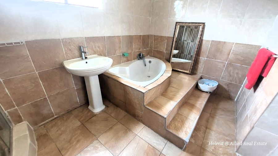 3 Bedroom Property for Sale in Sunnyridge KwaZulu-Natal