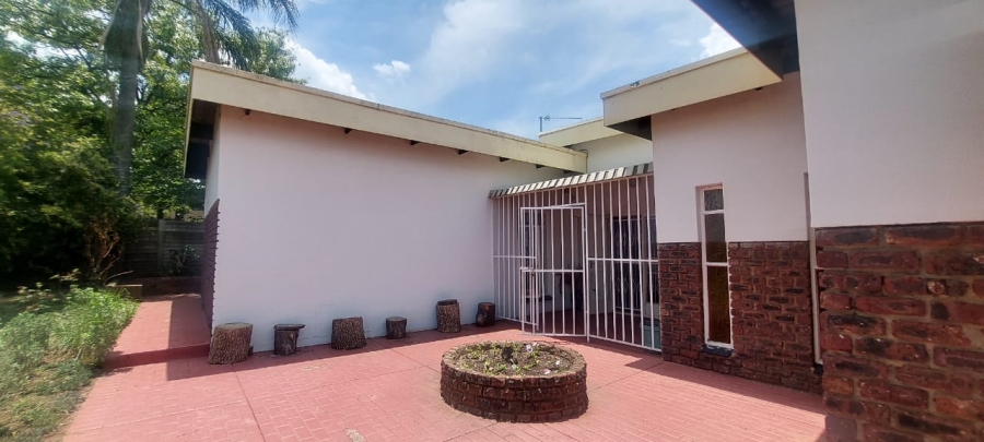 4 Bedroom Property for Sale in Huttenheights KwaZulu-Natal