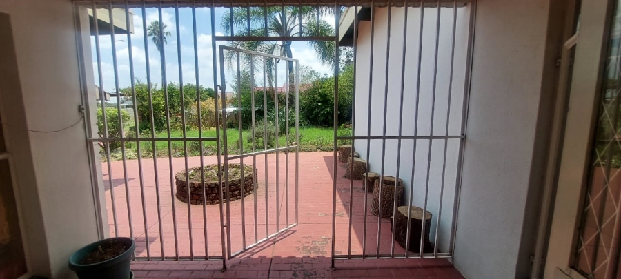 4 Bedroom Property for Sale in Huttenheights KwaZulu-Natal