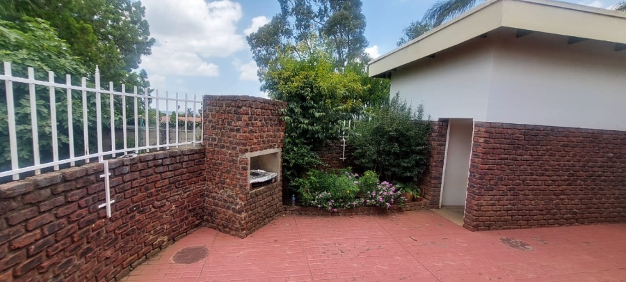 4 Bedroom Property for Sale in Huttenheights KwaZulu-Natal