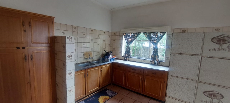 4 Bedroom Property for Sale in Huttenheights KwaZulu-Natal