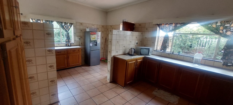 4 Bedroom Property for Sale in Huttenheights KwaZulu-Natal