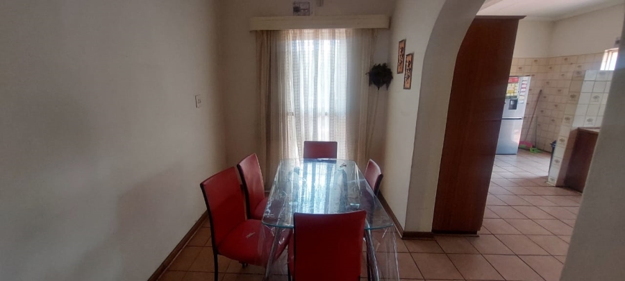 4 Bedroom Property for Sale in Huttenheights KwaZulu-Natal