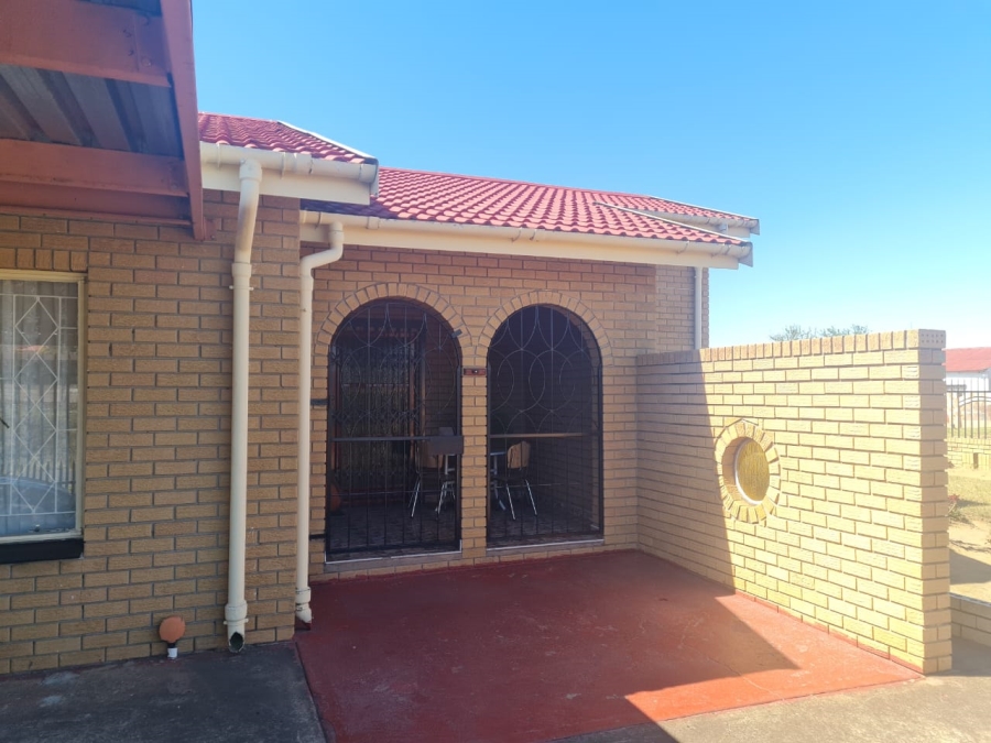 4 Bedroom Property for Sale in Dundee KwaZulu-Natal