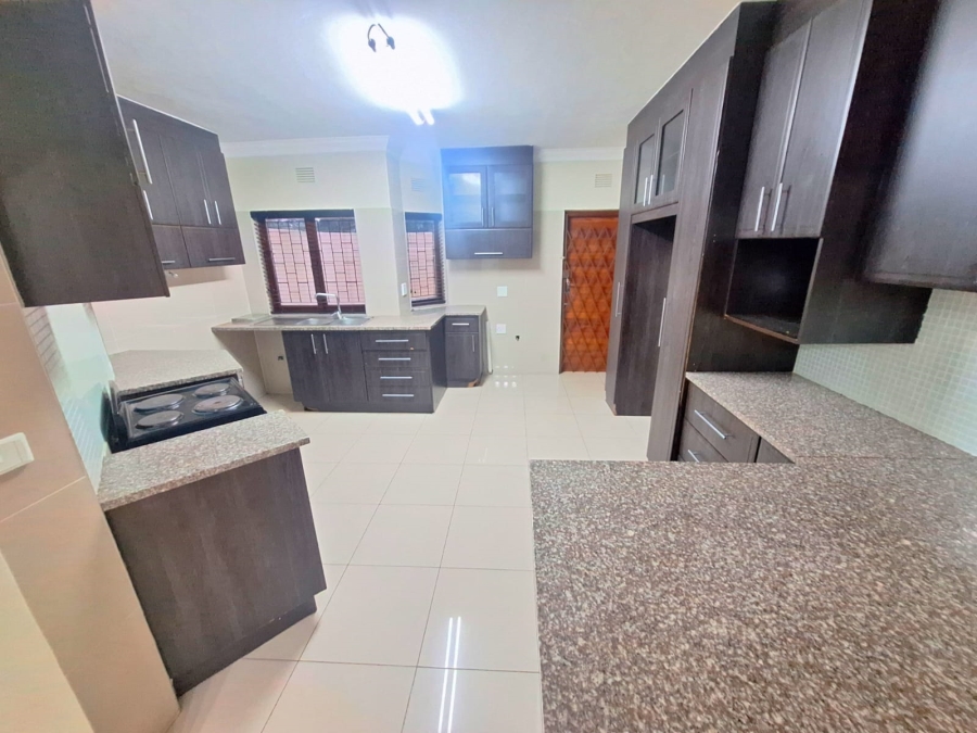 To Let 3 Bedroom Property for Rent in Margate KwaZulu-Natal