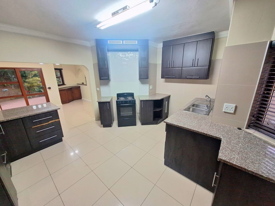 To Let 3 Bedroom Property for Rent in Margate KwaZulu-Natal