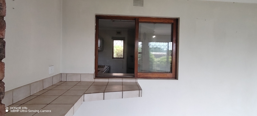 To Let 3 Bedroom Property for Rent in Manaba Beach KwaZulu-Natal