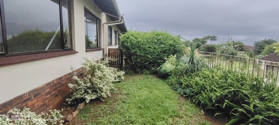 To Let 3 Bedroom Property for Rent in Manaba Beach KwaZulu-Natal