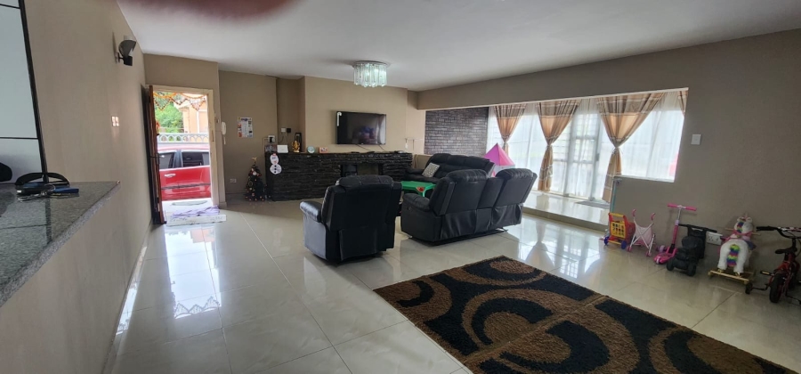 3 Bedroom Property for Sale in Ocean View KwaZulu-Natal