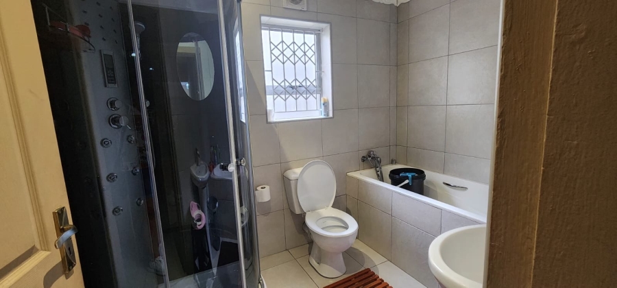 3 Bedroom Property for Sale in Ocean View KwaZulu-Natal